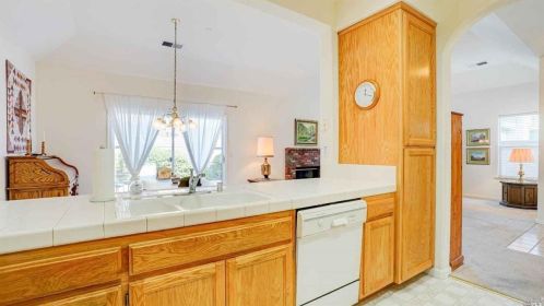 741 Tommy Dorsey Ct, Windsor CA  95492-7556 exterior