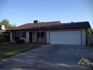 5327 Appletree Ln, Bakersfield, CA 93309-5718