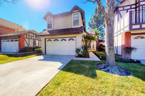 19824 Terri Dr, Santa Clarita, CA 91351-4816