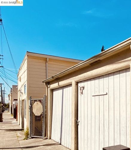2871 38th Ave, Oakland, CA 94619-1105