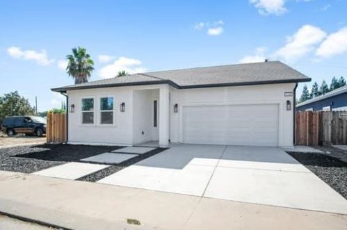 2201 O Farrell Ave, Modesto, CA 95350-3335