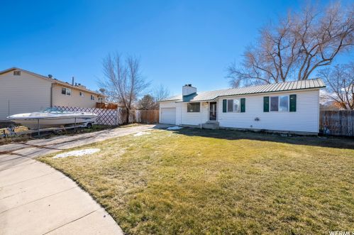 4390 Cherry View Dr, Salt Lake City, UT 84120-5745
