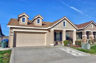 1641 Vosspark Way, Sacramento, CA 95835-1926