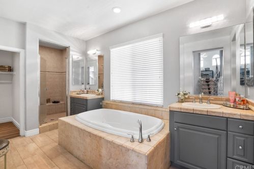 7895 Garden Park St, Chino CA  91708-7659 exterior