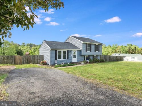 6508 Creekwood Dr, Fredericksburg, VA 22407-5038