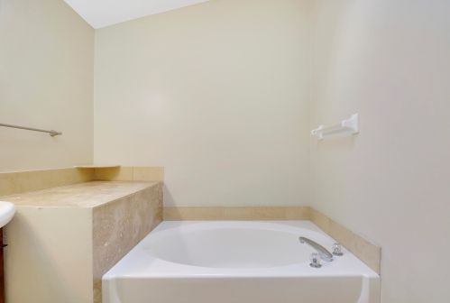 1826 Leafy Rd, Fort Pierce FL  34953-1392 exterior