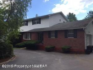 225 Elmcrest Dr, Dallas, PA 18612-9232