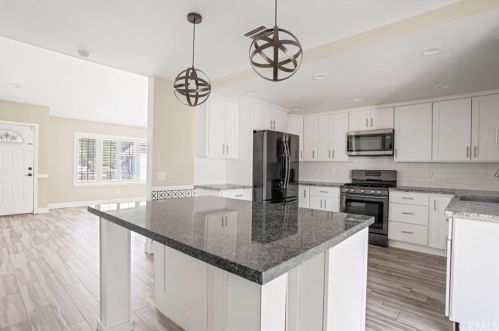 5334 Lilac St, San Bernardino CA  92407-2467 exterior