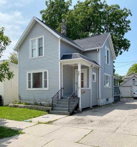 396 Ellis St, Fond Du Lac, WI 54935-5211