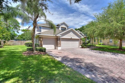 1912 Eloise Cove Dr, Winter Haven, FL 33884-3090
