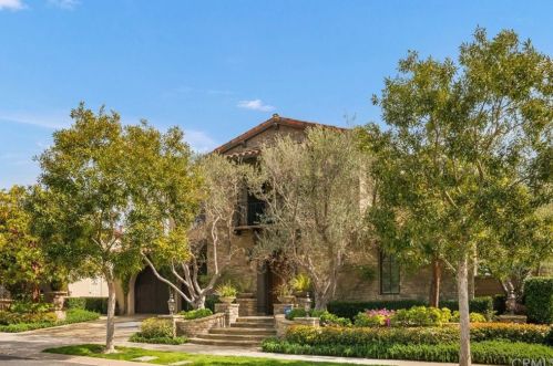 14 Morning Lgt, Newport Beach CA  92657-1654 exterior