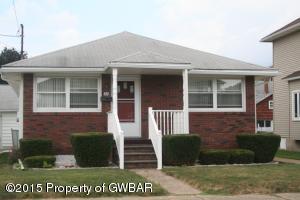 34 Lackawanna Ave, Wilkes Barre, PA 18704-4317