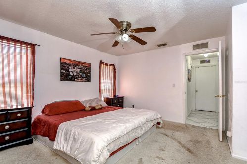 1144 Westwood Dr, Lutz FL  33549-4129 exterior