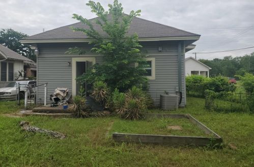 3007 Birmingham Ave, Dallas, TX 75215-2406
