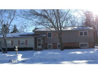 2455 Kingston Pl, Oshkosh, WI 54904-8155