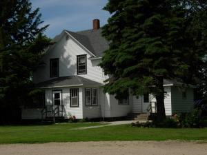 9180 Clear View Rd, Garfield, MN 56332-8134