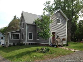 8 Walnut St, Ellington, CT 06029-4151