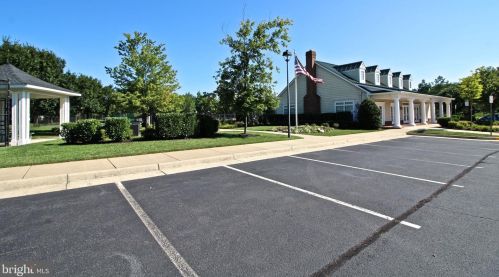 16143 Woodley Hills Rd, Haymarket VA  20169-4941 exterior