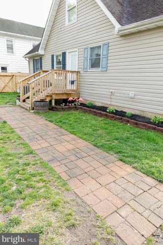 114 Dorman St, Harrington, DE 19952-1052