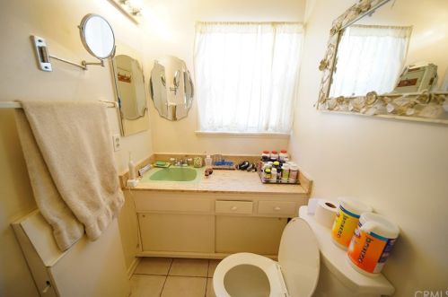 2402 Sycamore St, Anaheim CA  92806-3021 exterior