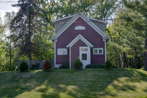 6200 Big Bend Rd, Waterford, WI 53185-2621