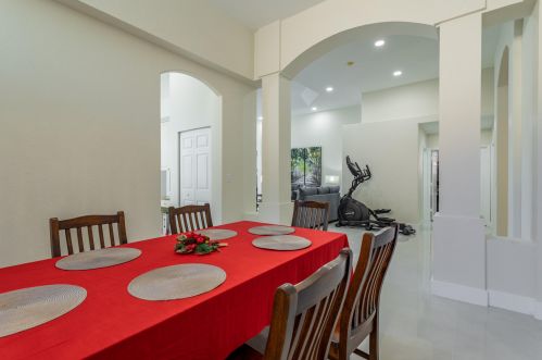 3471 177 Ave, Hollywood FL 33029-1672 exterior