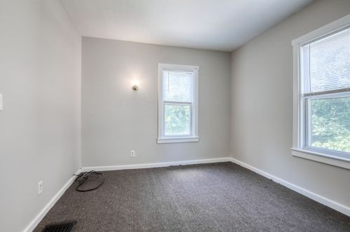 50 Dawes St, Springfield MA  01109-3040 exterior