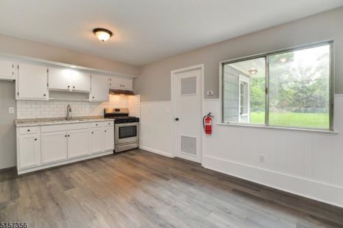 244 Conklintown Rd, Skyline Lakes NJ  07456-2419 exterior