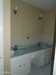 5477 Fieldcrest Ave, Memphis TN  38134-3217 exterior