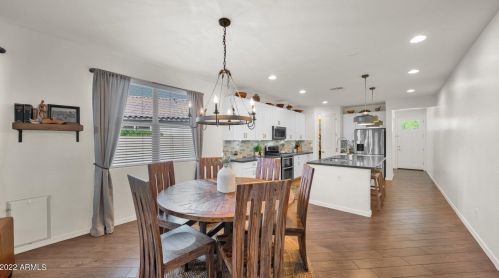 33812 30 Dr, Phoenix AZ exterior