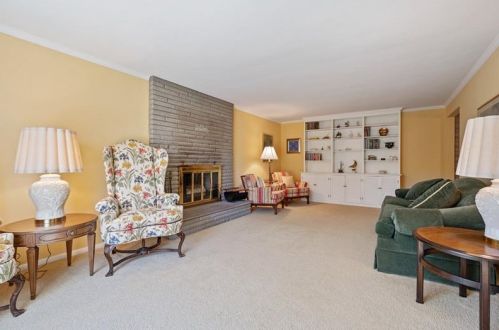 206 Washington Rd, Pittsburgh, PA 15221-4448