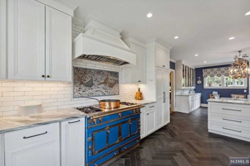 85 Undercliff Rd, Montclair NJ  07042-1616 exterior