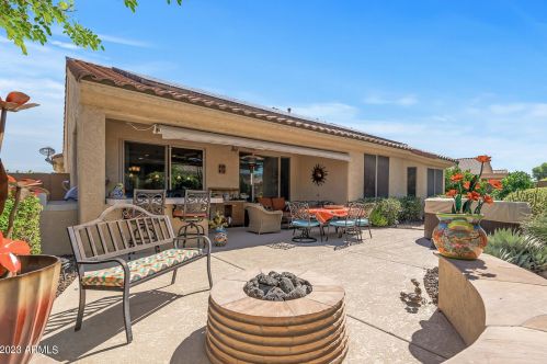 27041 Tonopah Dr, Buckeye AZ 85396-6932 exterior