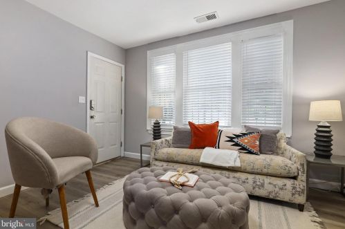 1208 16th St, Washington, DC 20002-2502