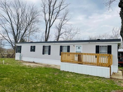 60 Dee Dr, New Paris, OH 45347-1313