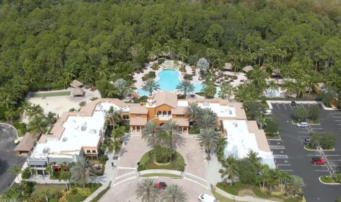 9081 Albion Ln, Naples FL  34113-3231 exterior