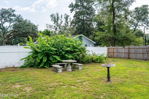 915 Belleview Cir, Beaufort SC 29902-6917 exterior