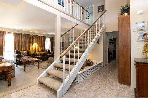 6213 Lk Athabaska Pl, San Diego CA 92119-2823 exterior