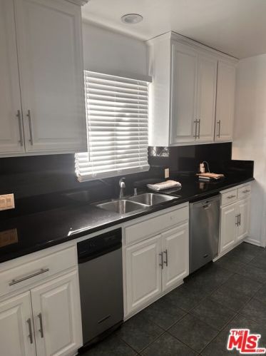 4246 Farmdale Ave, North Hollywood CA  91604-2938 exterior