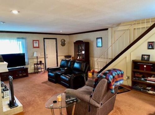 2122 Olympic St, Springfield, OH 45503-2730
