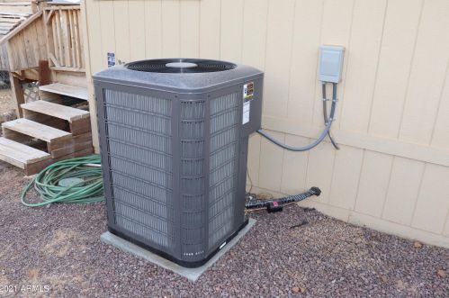 43105 11 Ave, Phoenix AZ 85007-3925 exterior