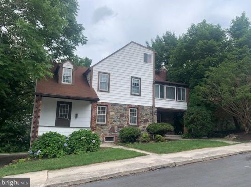 526 Hillcrest Pl, Gettysburg, PA 17325-2631