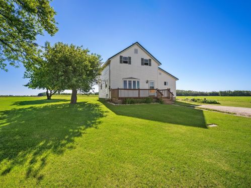 13423 Mraz Rd, Mishicot WI  54228-9413 exterior
