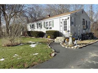39 Beaver Ave, Warwick RI  02889-5603 exterior