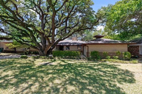 4224 Westmont Ct, Fort Worth, TX 76109-5035