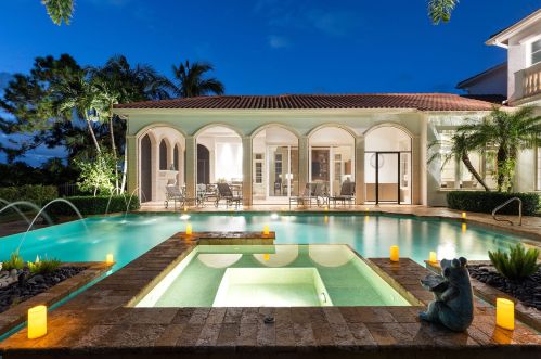 3855 Isla Del Sol Way, Naples FL  34114-9484 exterior