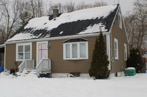 3 Brown St, Salem, NH 03079-3229