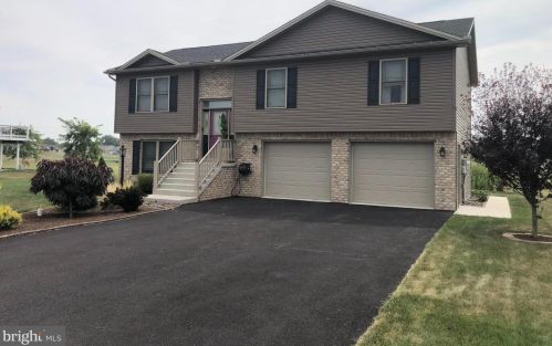 47 Noble Dr, Lees Cross Roads, PA 17257-8861