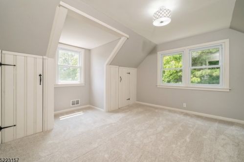 27 Dogwood Rd, Greystone Park NJ  07950-1918 exterior