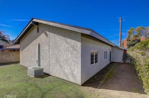 424 Valley Center Ave, Glendora CA  91741-3856 exterior